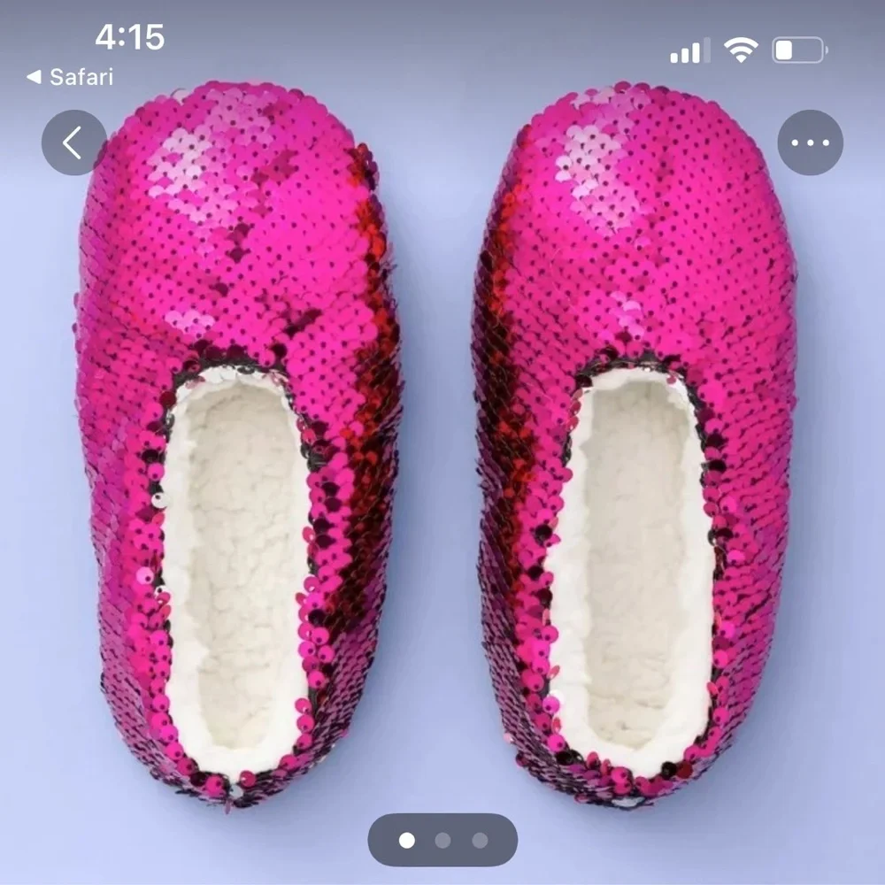 MORE THAN MAGIC slippers